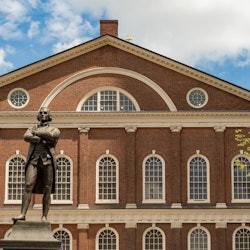 The Freedom Trail: Guided Tour + Old State House & Old South Meeting House Entry - 2