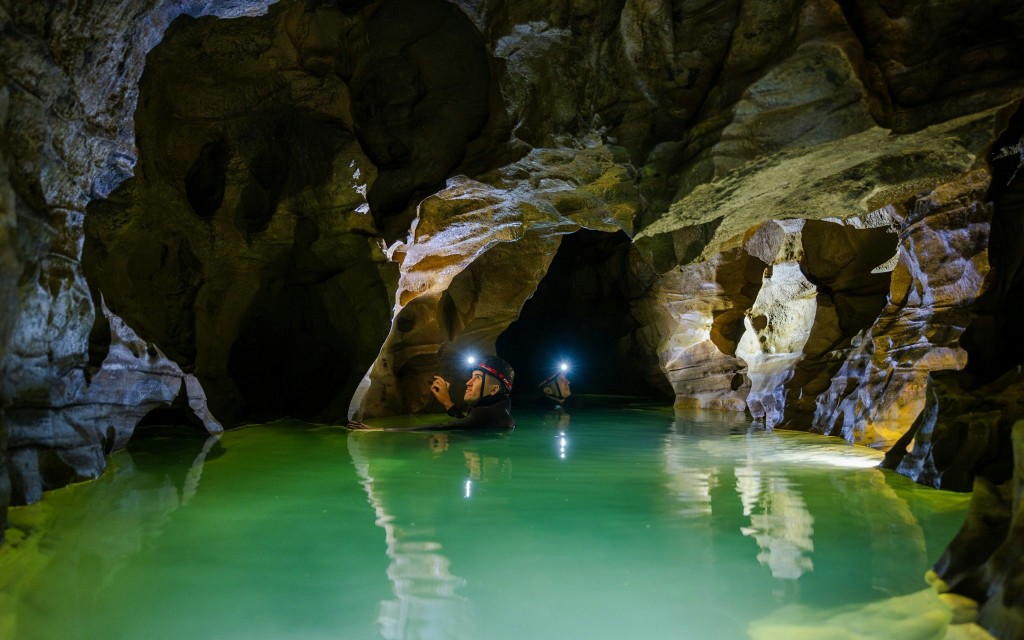 L'esperienza di Waitomo: tour della grotta delle lucciole di Okohua (The Waitomo Experience : Okohua Glowworm Cave Tour) - 2