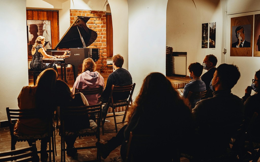 Bilety na Recital Muzyki Chopina w Salonie Pleyela z drinkiem (Standard Seating) - 1