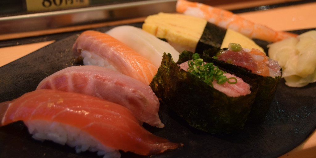 Tokyo Food and Drink Tour at Tsukiji Outer Market - 1