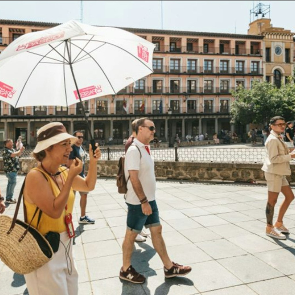Toledo: Visita guiada a pie + Ida y Vuelta desde Madrid - Day Trip - 1