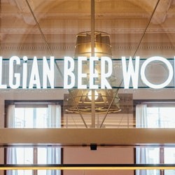 Tootbus Brussels: Hop-on Hop-off Electric Bus Tour + Belgian Beer World - 3