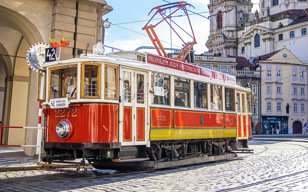 Touristische Straßenbahn: Prag Hop-on Hop-off Straßenbahn-Tour (Tourist Tram: Prague Hop-on Hop-off Tram Tour) - 3