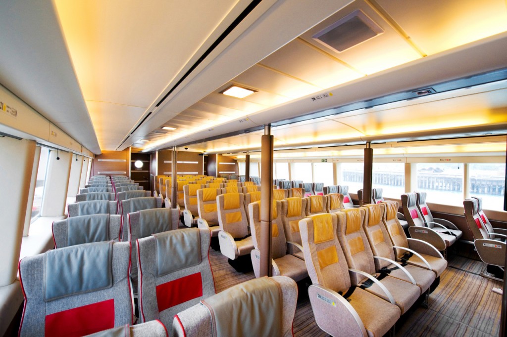 TurboJET Ferry from Macau to Hong Kong Island Ticket (One-way TurboJET Ferry from Macau to Hong Kong Island - Super Class (Weekends and Public Holidays)) - 1