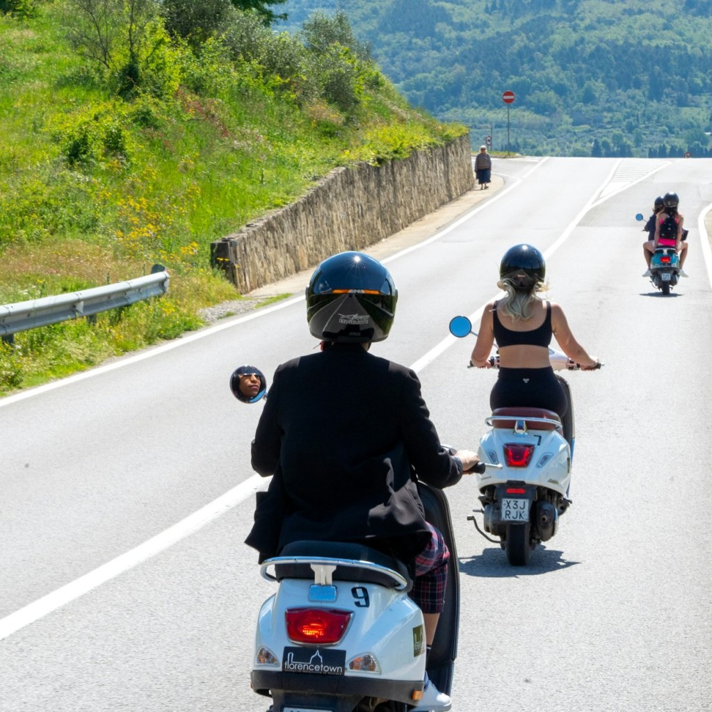 Тоскана: небольшая групповая экскурсия на Vespa + обед - Double - Driver + 1 Passenger - 3