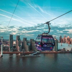 Uber Boat by Thames Clippers: tiquet d'anada i tornada i telefèric IFS - 1