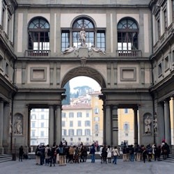 Uffizi Gallery: Hosted Entry Ticket + Audio Guide - 1