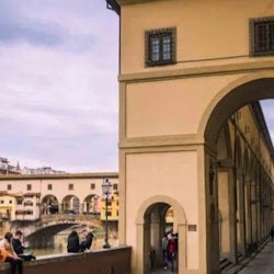 Uffizi Gallery & Vasari Corridor: Reserved Entry + Audio Guide App - 1
