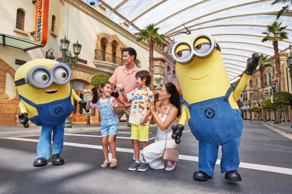 Universal Studios Singapore VIP Experience Ticket (Universal Studios Singapore VIP Experience (Mandarin Speaking)) - 1