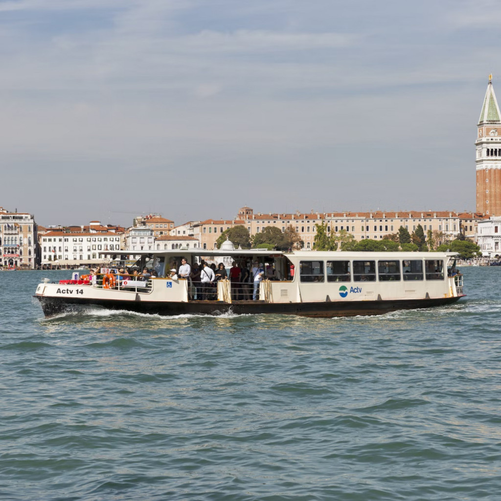 Vaporetto Pass: Venice Public Transport Ticket (Vaporetto Pass: Venice Public Transport Ticket (ACTV) - One Day + Trenitalia Urban Network) - 2