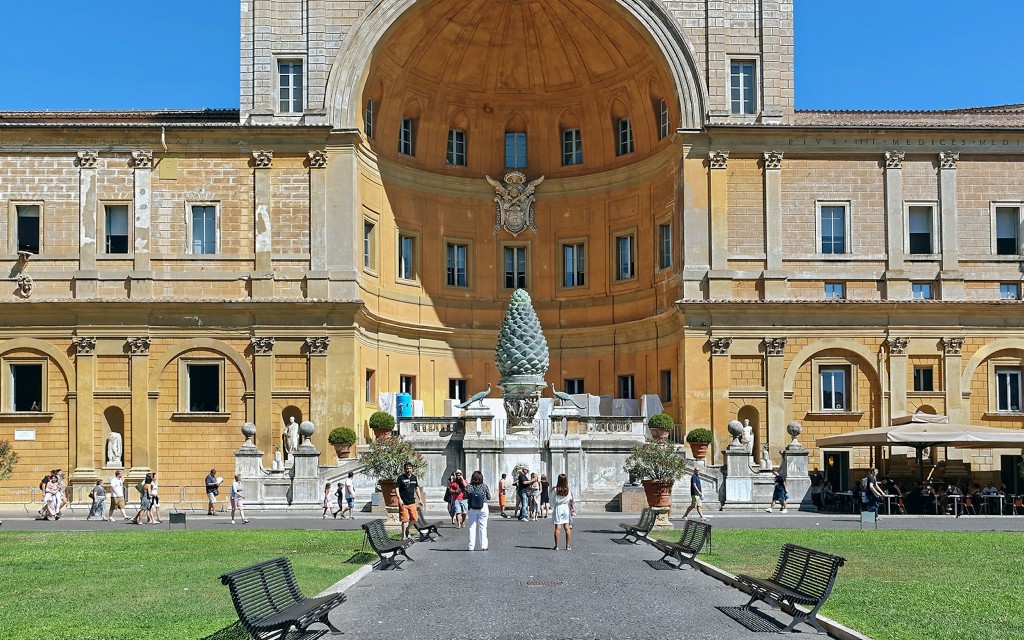 Geführte Tour durch die Vatikanische Museen und Sixtinische Kapelle mit Petersdom (Semi-Private English Guided Tour with St. Peter's Basilica) - 1