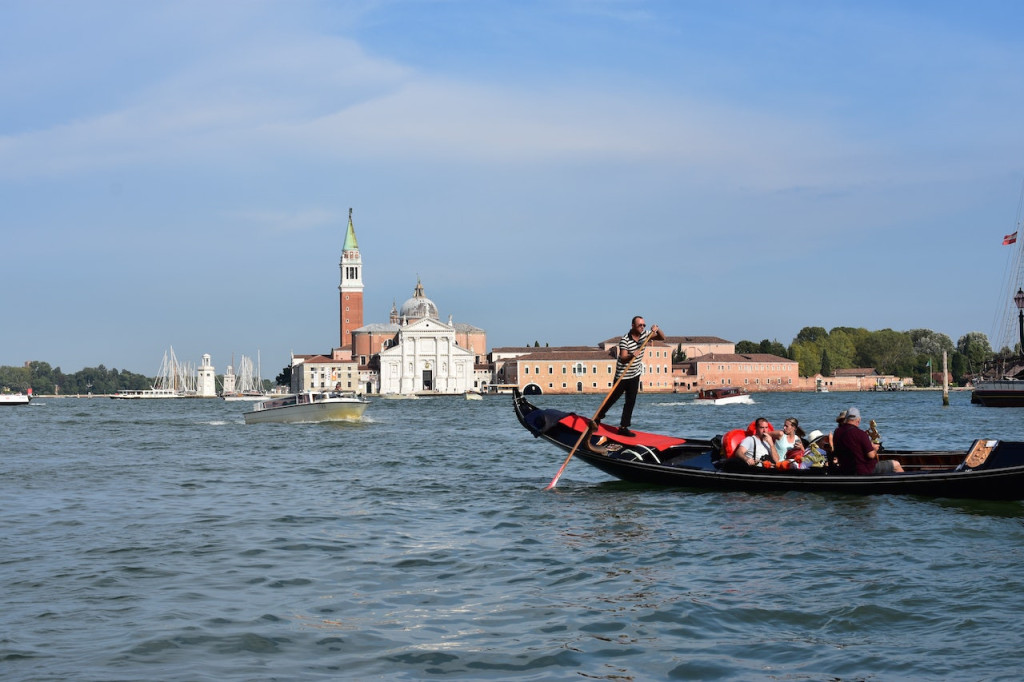 Venice: Gondola Ride with Live Commentary - 2