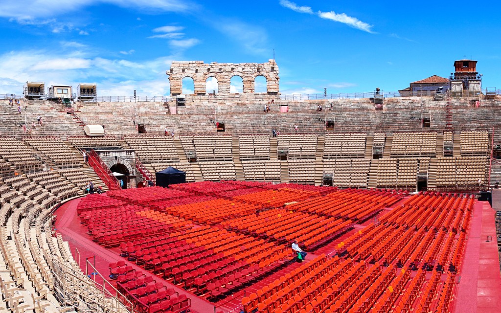 Verona Arena Skip-the-Line Guided Tour (English Tour) - 3
