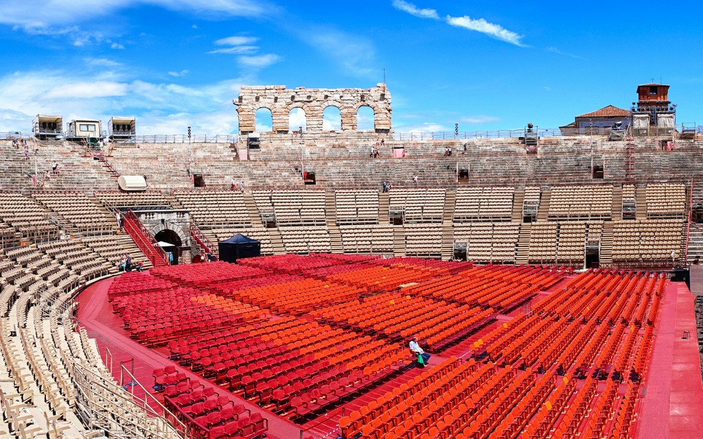 Verona Arena Skip-the-Line Guided Tour (English Tour) - 3