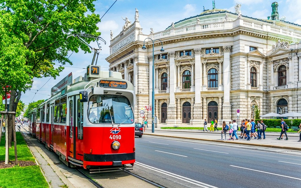 Vienna Welcome Card: Unbegrenzte Nutzung öffentlicher Verkehrsmittel + optionale Hop-on Hop-off Stadtrundfahrt (7-Day Pass) - 2