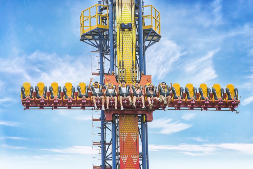 VinWonders Nha Trang Amusement Park Ticket (VinWonders Nha Trang - Evening Admission (from 6:00 PM) + Round Trip Cable Car + Buffet Dinner + Tata Show (7:30 PM)) - 2