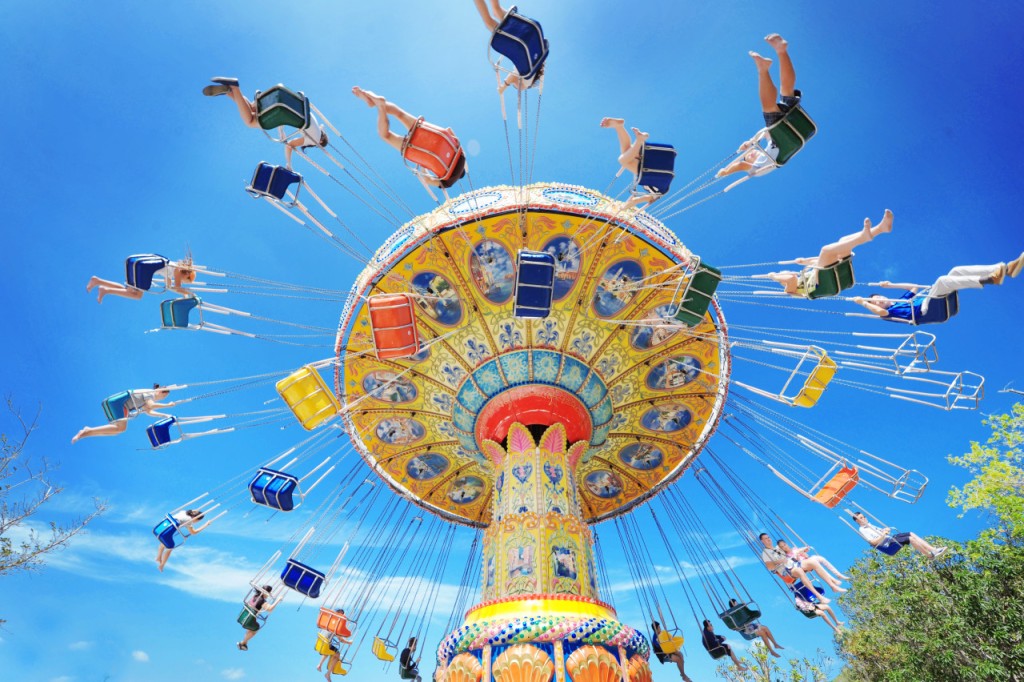 VinWonders Nha Trang Amusement Park Ticket (VinWonders Nha Trang - Full Day Admission + Round Trip Cable Car + Buffet Lunch) - 1