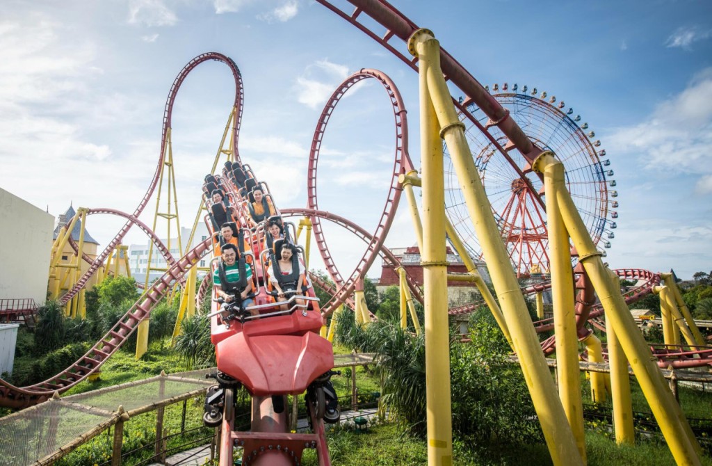 VinWonders Phu Quoc Amusement Park Ticket (Admission + Buffet) - 1