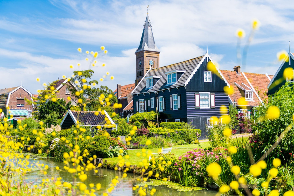 Volendam, Marken, and Windmills Half-Day Tour from Amsterdam (Zaanse Schans, Volendam, and Marken Half-Day Tour from Amsterdam (Classic)) - 1
