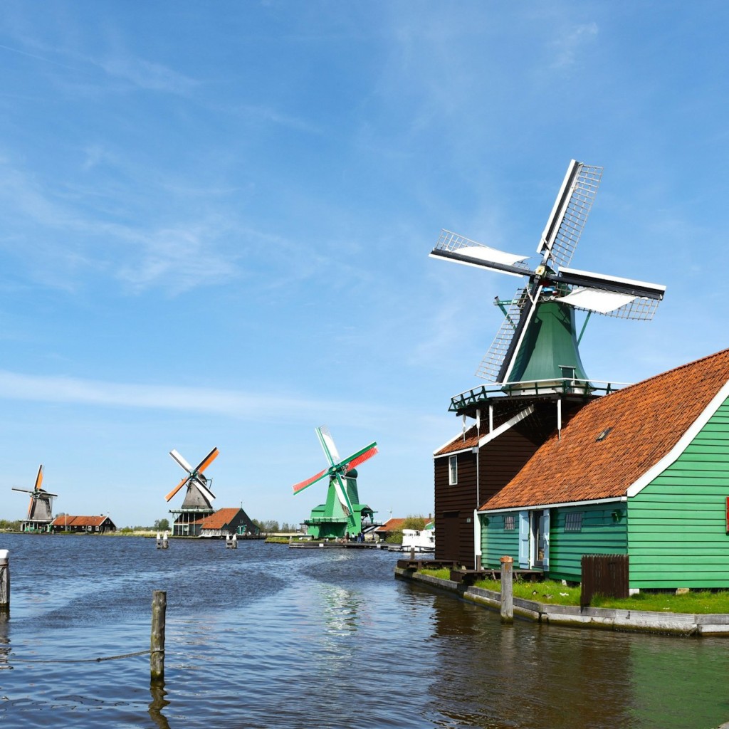 Volendam & Zaanse Schans Windmills: Half-Day Guided Tour - 3