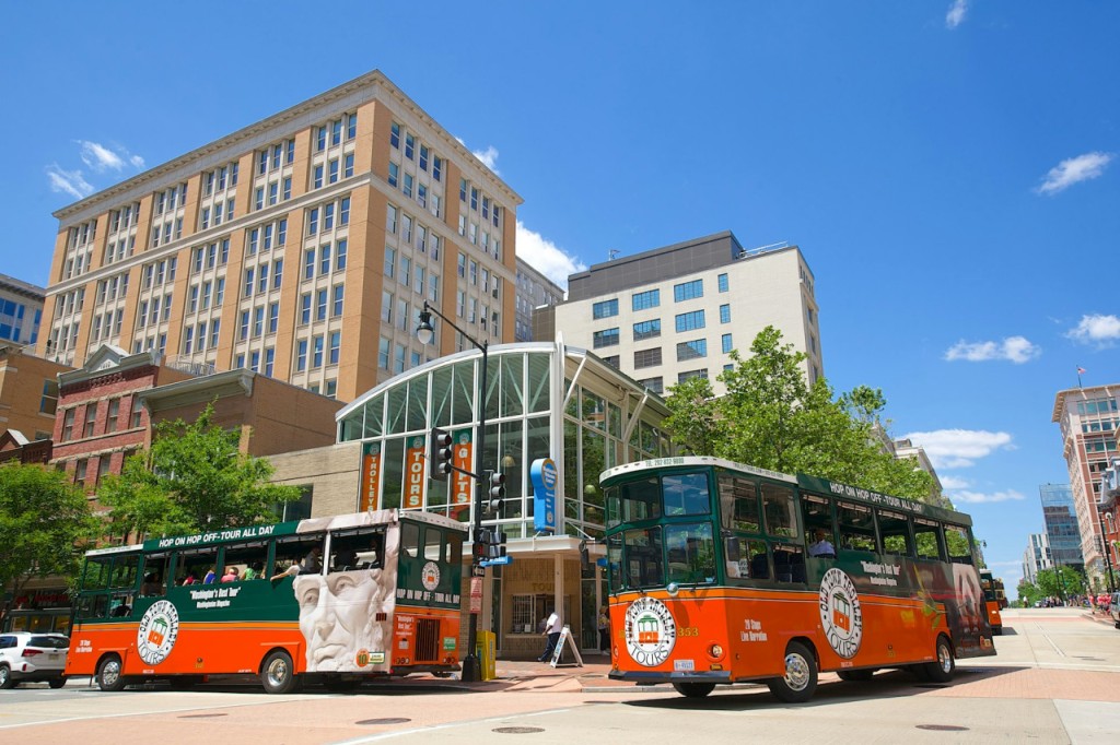 Washington DC: Hop-on Hop-off Old Town Trolley Ticket (Hop-on Hop-off Old Town Trolley) - 3