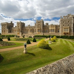 Windsor Castle: Morning Tour from Victoria Coach Station - 3