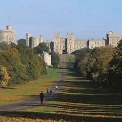 Windsor London : 24-Hr Hop-on Hop-off Bus Tour + Audio Guide - 2