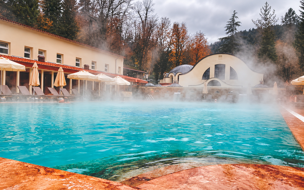 Yalova Thermal Springs: Hot Springs, Mineral Baths & Pool Experience - 2