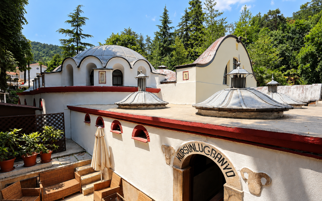Yalova Thermal Springs: Hot Springs, Mineral Baths & Pool Experience - 3