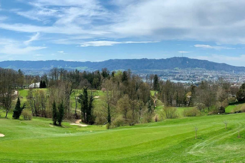 Zurich City Sightseeing Bus Tour with Lake Cruise - 2